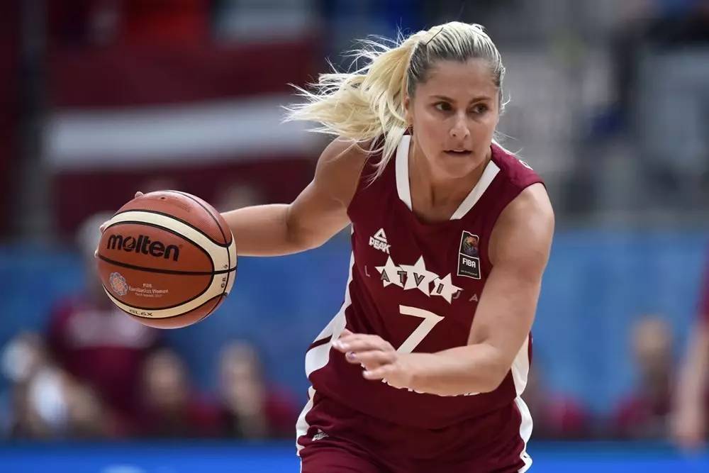 黑山队面对挑战成功晋级欧锦赛 黑山队面对挑战成功晋级欧锦赛