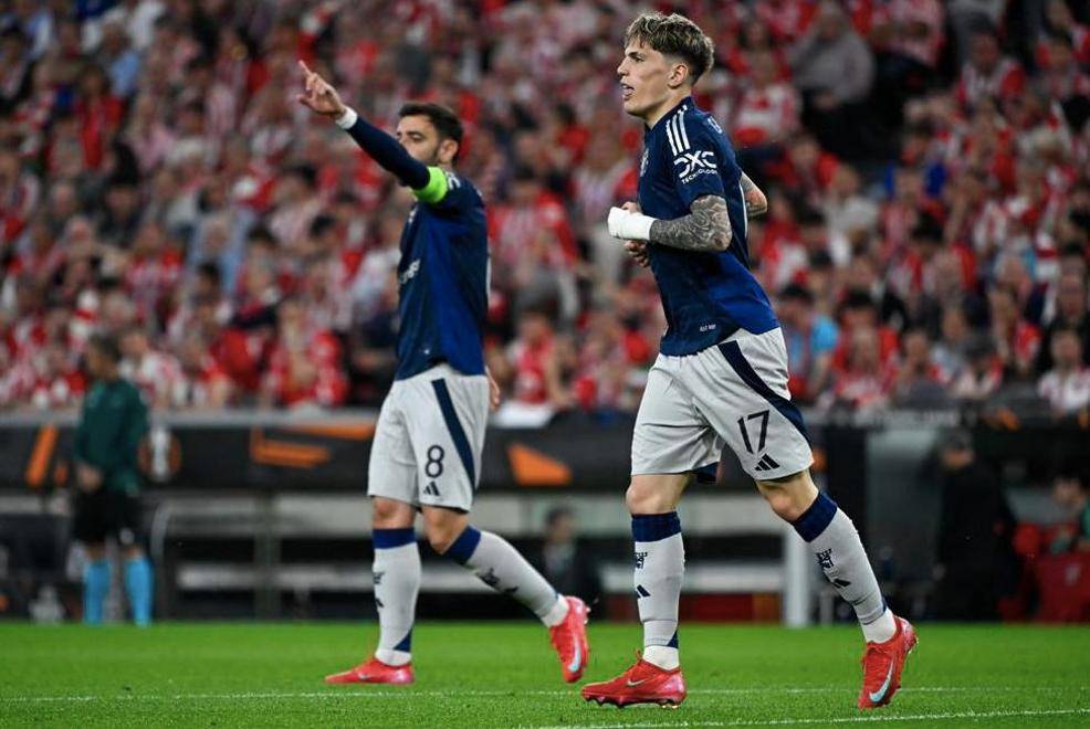 曼联客场逆转历史晋级欧冠半决赛! 曼联客场逆转历史晋级欧冠半决赛!