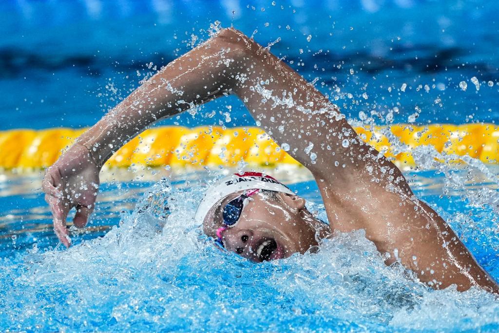 匈牙利选手在游泳项目中横空出世,夺冠 匈牙利选手在游泳项目中横空出世,夺冠