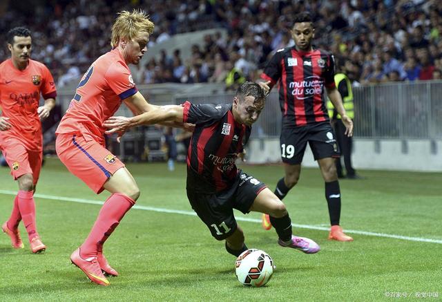 尼斯队员表现出色，赢得关键胜利