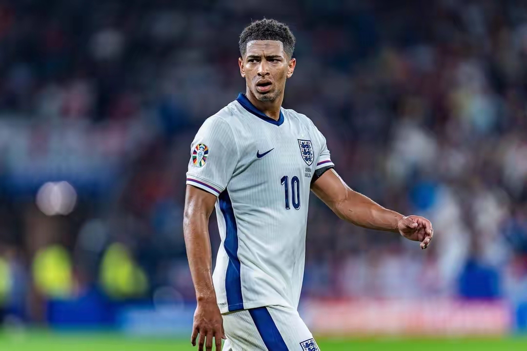 英格兰险胜塞维利亚，格纳布里统治全场