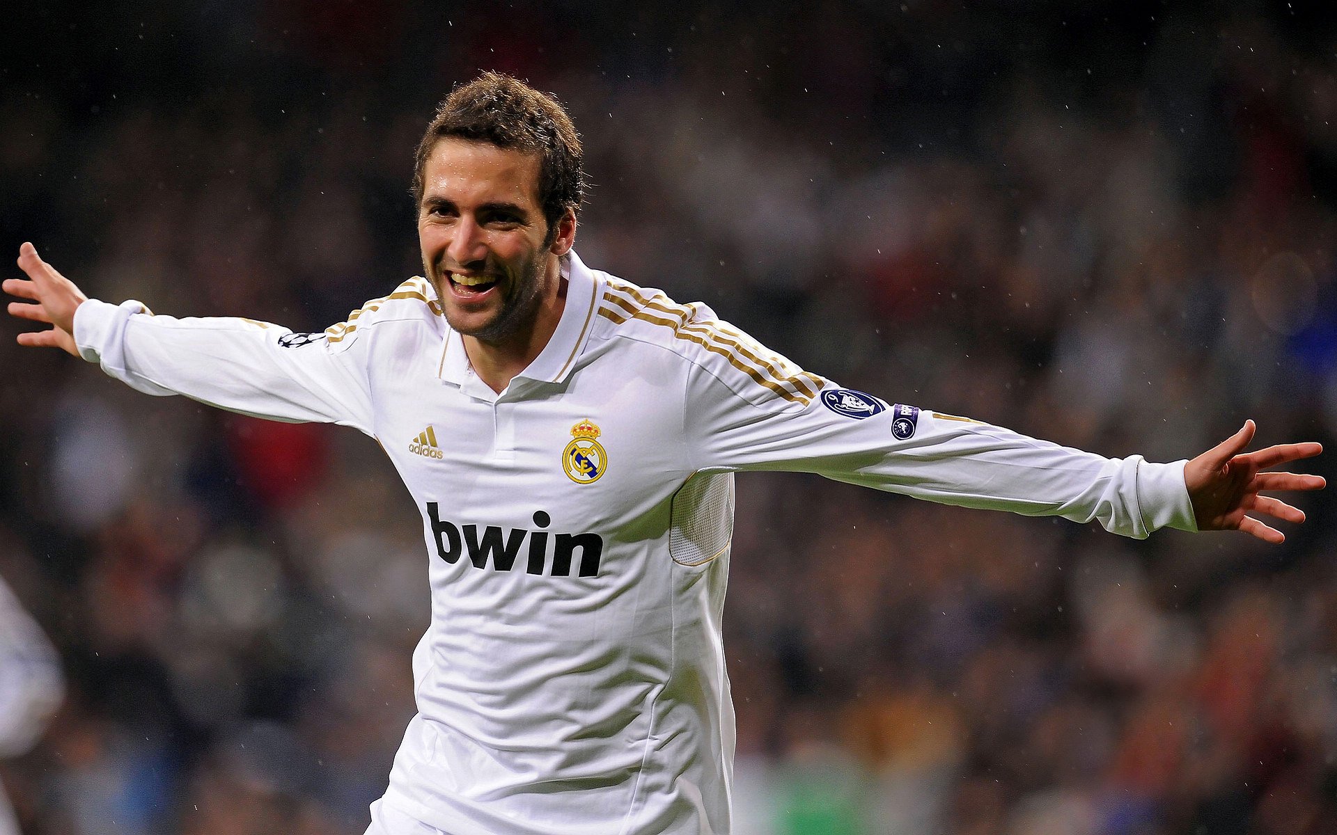 极速与荣耀，F1新赛季揭幕战骑士军团踏平太阳城